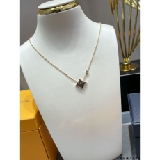 Louis Vuitton Necklaces